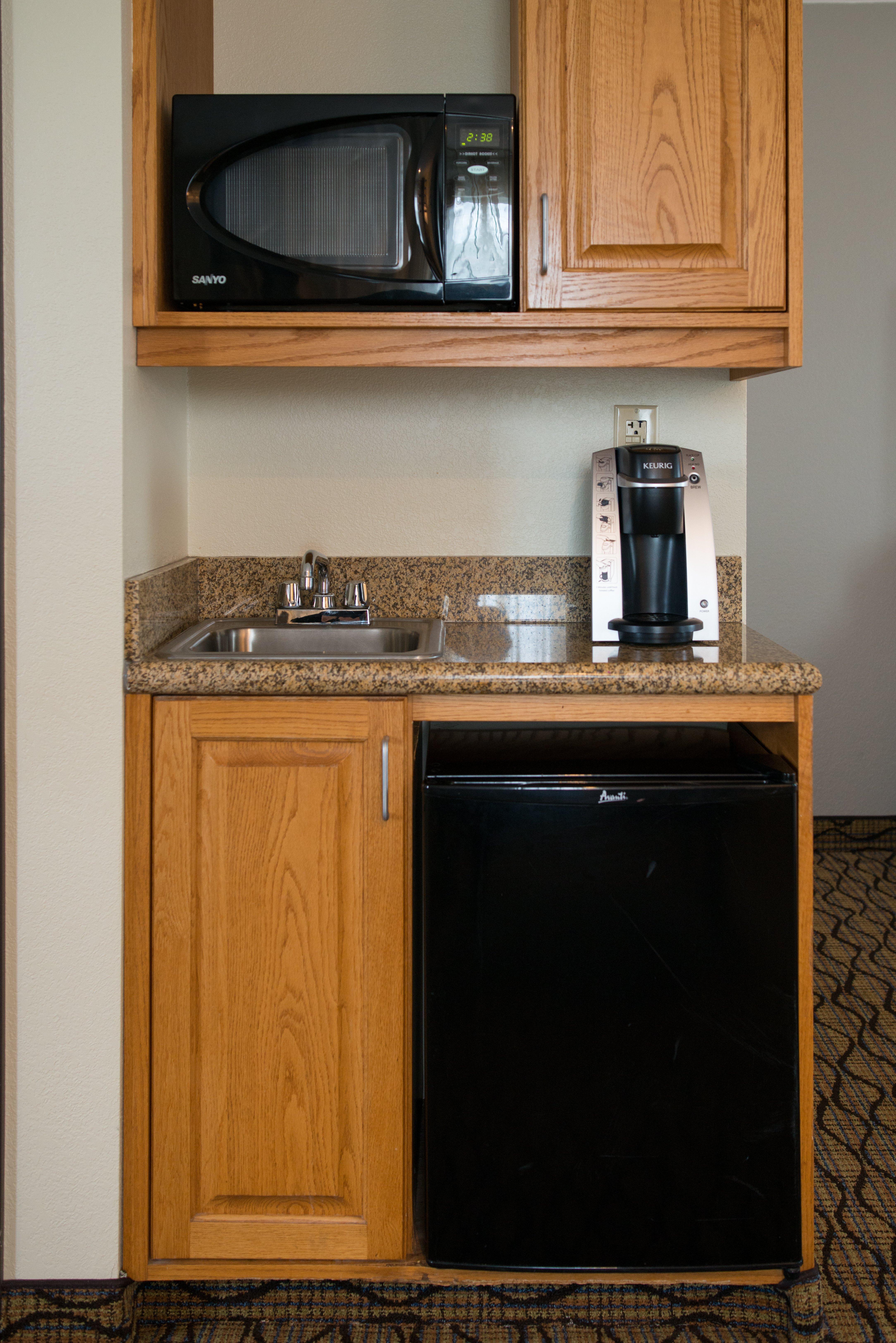 Holiday Inn Express Hotel & Suites Chanhassen By Ihg Exterior photo
